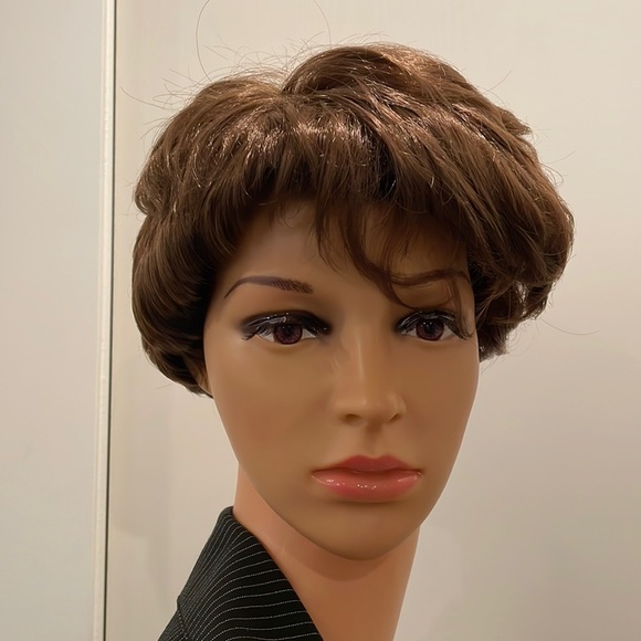 NWT 8” medium brown unisex x short hair wig bangs wavy soft mens wig messy crown - Picture 4 of 16